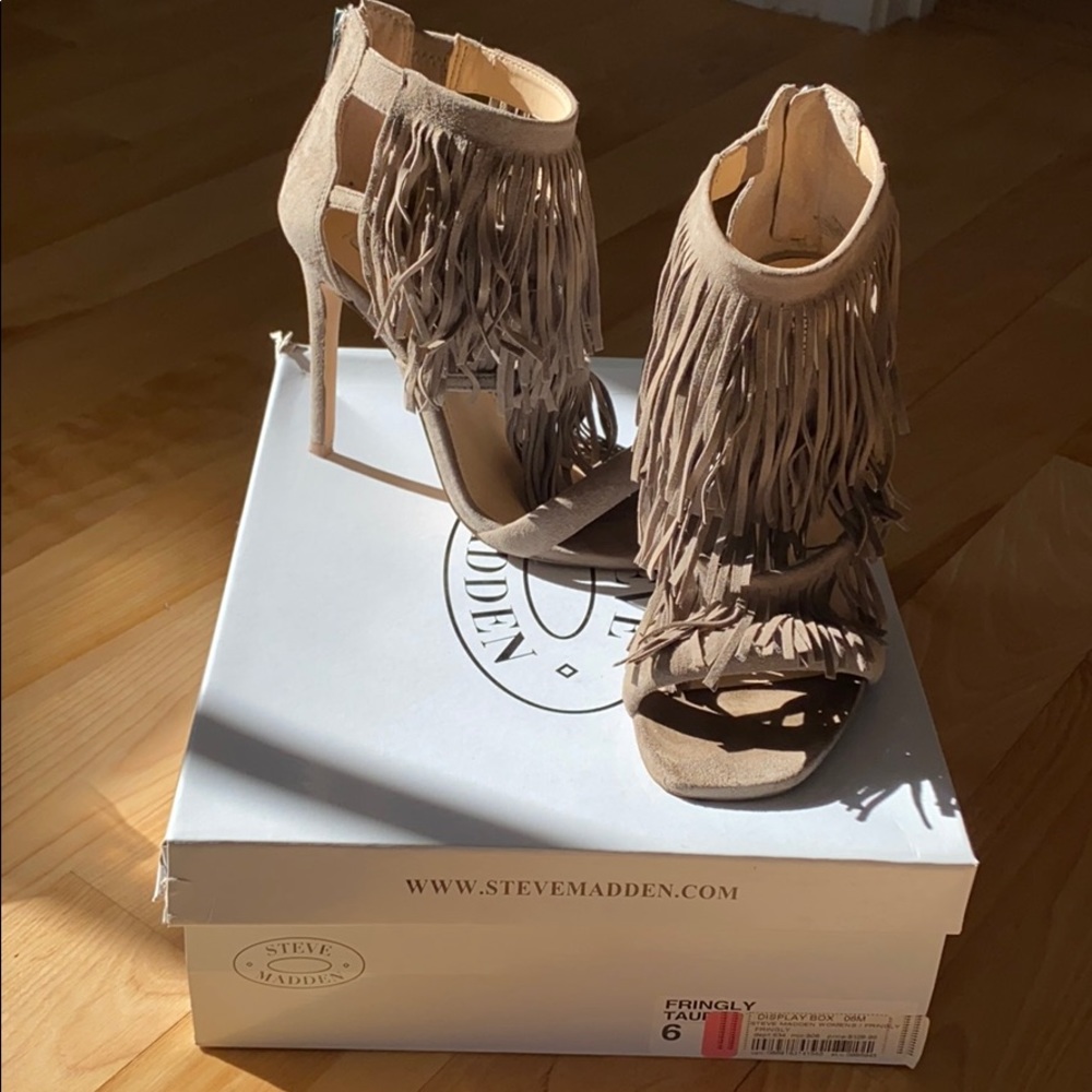 Steve Madden Taupe Fringly Heel